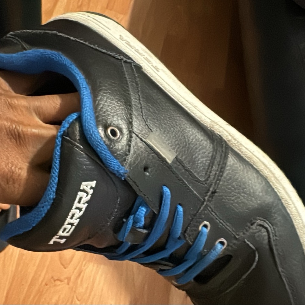 Tetra safety shoe. Size 10